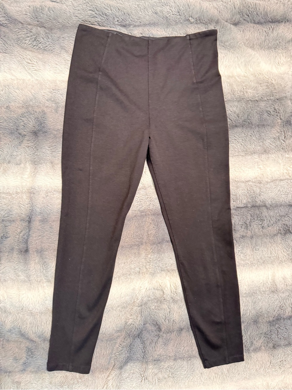 Liverpool Black Ponte Slim Leggings